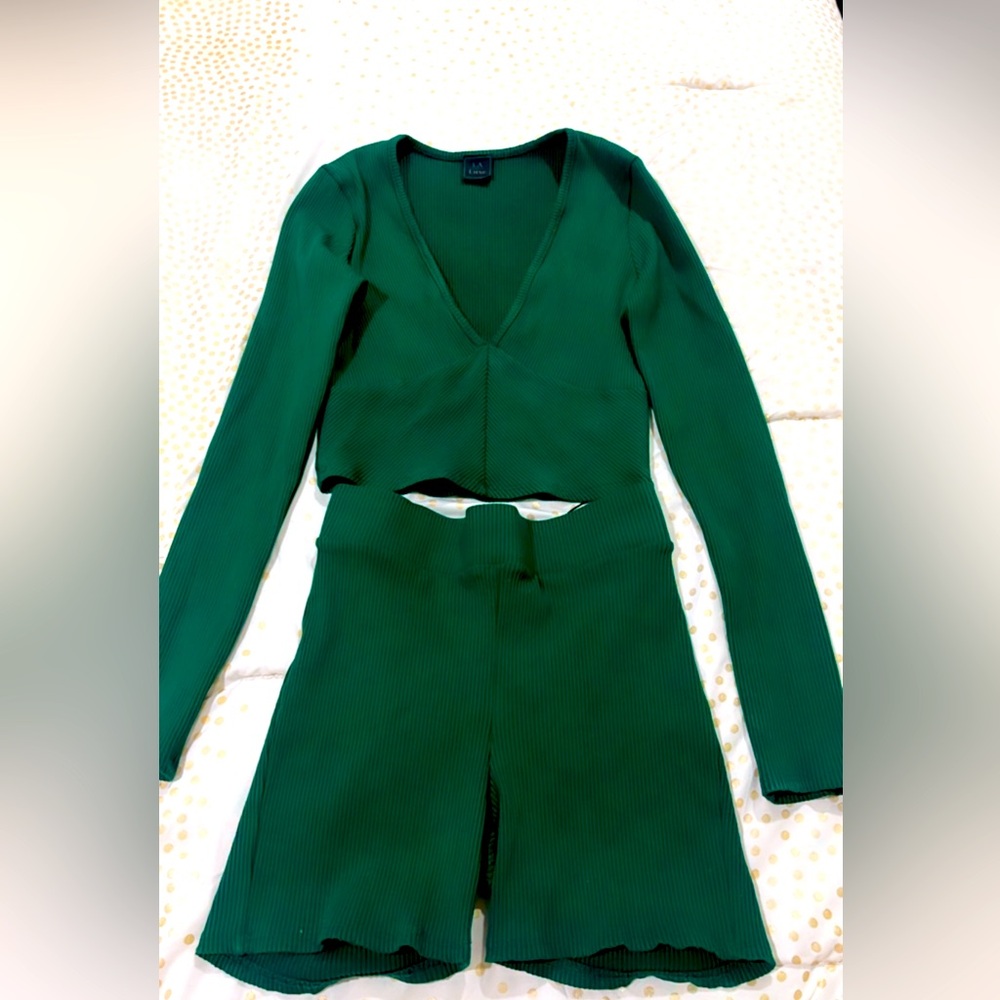 Sport bike short long sleeve set in Large hunter green color, never wore